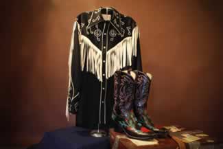  hank williams jur nudie designed musical shirt aling with his custom made monogaammed boots 1