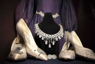  the coal miners daughter loretta lynn stage dresses shoes and jewelry 